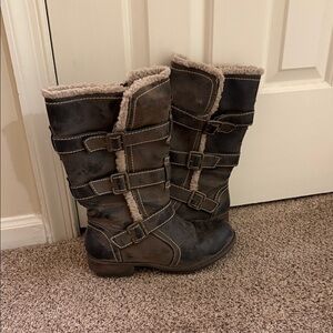 Crown Vintage Distressed Black and Brown Heeled Boots